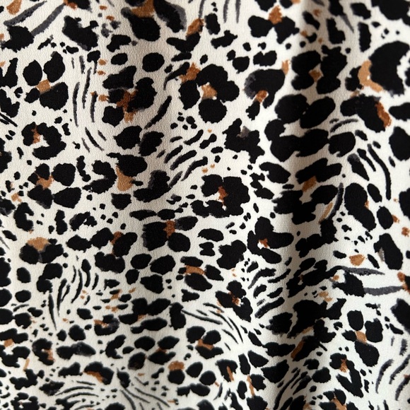 I’m good for a cruise on a ship or in car. I can be the perfect top. - Picture 3 of 3